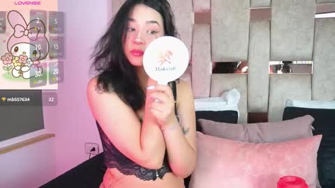 emmajohanson online show from November 2025 07:02:01 PM