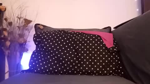 emmakros online show from October 2025 03:56:02 PM