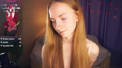 Snapshot of emmalaflame chatting on March 2025 03:08:01 AM Emma day Wendy night online show from March 2025 03:08:01 AM