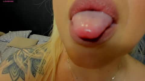 Emma online show from January 2025 12:01:01 AM