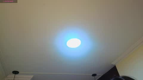 Snapshot of emmamiller__ chatting on April 2026 10:52:01 AM online show from April 2026 10:52:01 AM