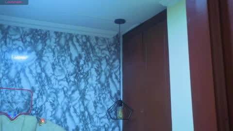 Snapshot of emmamiller__ chatting on April 2026 10:54:02 AM online show from April 2026 10:54:02 AM