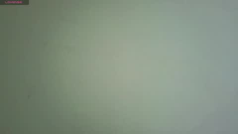 Snapshot of emmamiller__ chatting on May 2026 10:53:01 AM online show from May 2026 10:53:01 AM