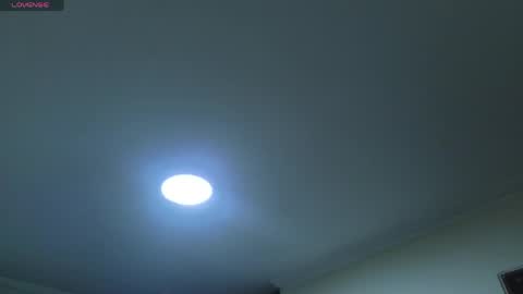 Snapshot of emmamiller__ chatting on May 2026 11:07:02 AM online show from May 2026 11:07:02 AM