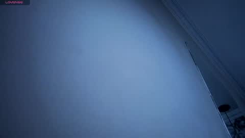 Snapshot of emmamiller__ chatting on May 2026 11:05:02 AM online show from May 2026 11:05:02 AM
