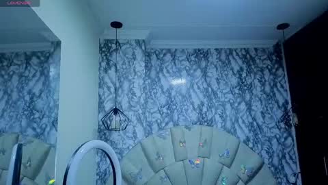 Snapshot of emmamiller__ chatting on May 2026 10:43:01 AM online show from May 2026 10:43:01 AM