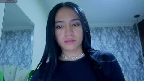 Snapshot of emmamiller__ chatting on May 2026 10:22:01 AM online show from May 2026 10:22:01 AM