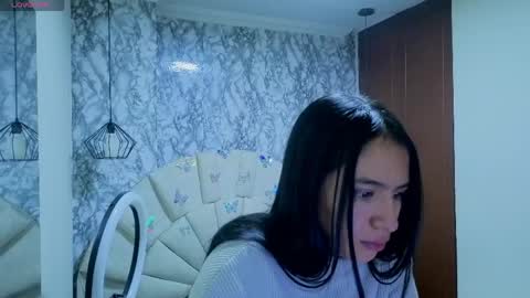 Snapshot of emmamiller__ chatting on May 2026 10:57:02 AM online show from May 2026 10:57:02 AM