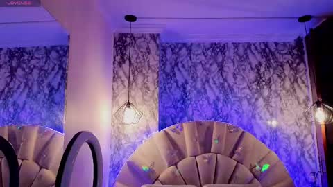 Snapshot of emmamiller__ chatting on June 2026 10:21:02 AM online show from June 2026 10:21:02 AM