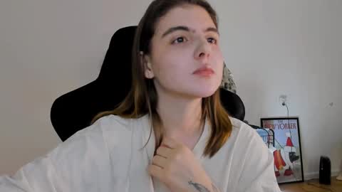 Snapshot of emmamon chatting on January 2025 07:09:02 PM Emma online show from January 2025 07:09:02 PM