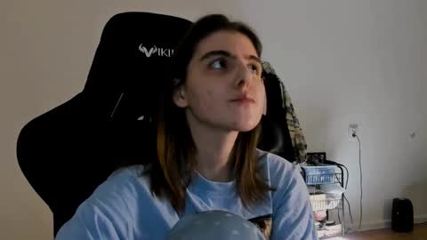 Snapshot of emmamon chatting on February 2025 07:38:01 PM Emma online show from February 2025 07:38:01 PM