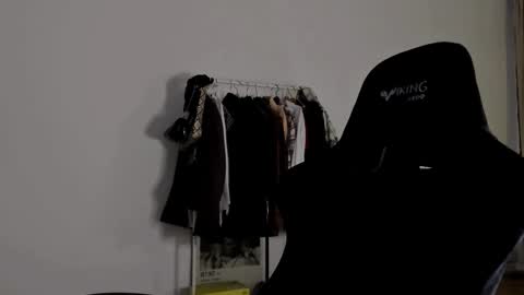 Snapshot of emmamon chatting on February 2025 07:45:02 PM Emma online show from February 2025 07:45:02 PM