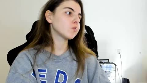 Snapshot of emmamon chatting on November 2025 12:08:02 PM Emma online show from November 2025 12:08:02 PM