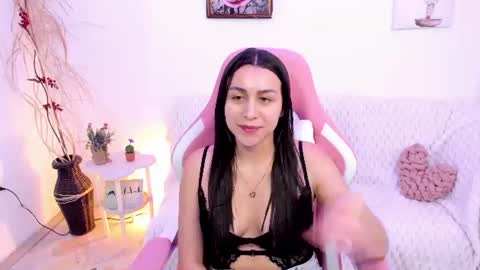 Emma  online show from June 2026 12:36:01 AM