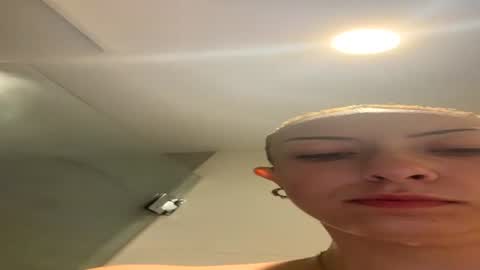 emmaraee online show from July 2026 12:25:01 PM
