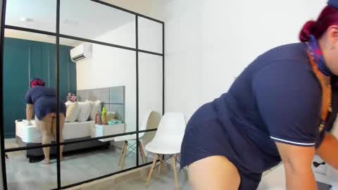  Emma  online show from November 2025 01:38:02 AM