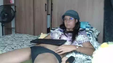 emmasweet95 online show from January 2025 09:46:01 PM