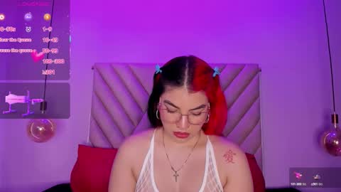 Emma online show from October 2025 12:19:01 AM