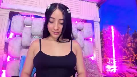 Snapshot of emmateylor chatting on May 2026 02:08:02 AM Emma online show from May 2026 02:08:02 AM