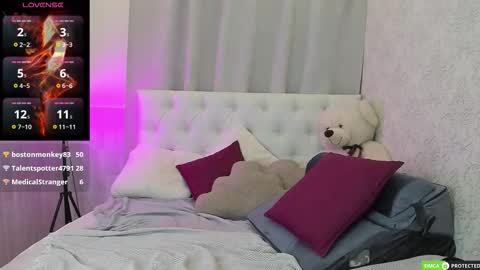 Emma Warren online show from March 2026 04:09:02 AM