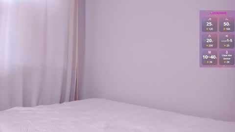 Emmelie online show from April 2026 11:04:02 AM
