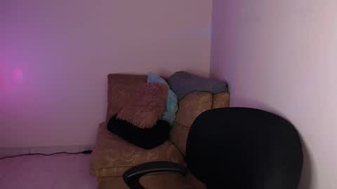 Snapshot of emmi_0 chatting on February 2026 04:38:01 AM Emily Independent model online show from February 2026 04:38:01 AM