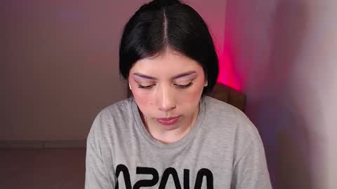 Snapshot of emmi_0 chatting on March 2026 01:55:01 AM Emily Independent model online show from March 2026 01:55:01 AM