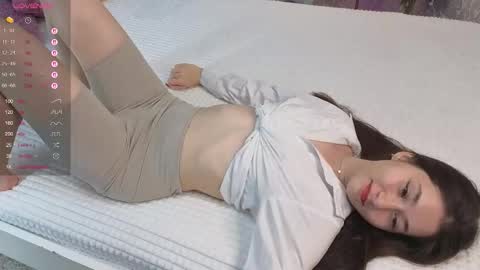 Emmi online show from November 2025 11:44:02 AM