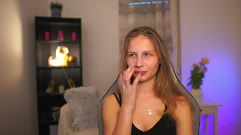 Emmie online show from April 2026 01:41:02 PM