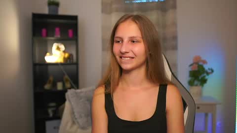Snapshot of emmie_murray chatting on May 2026 12:54:02 PM Emmie online show from May 2026 12:54:02 PM