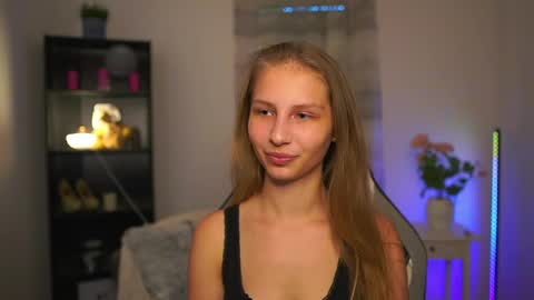 Snapshot of emmie_murray chatting on June 2026 01:37:01 PM Emmie online show from June 2026 01:37:01 PM