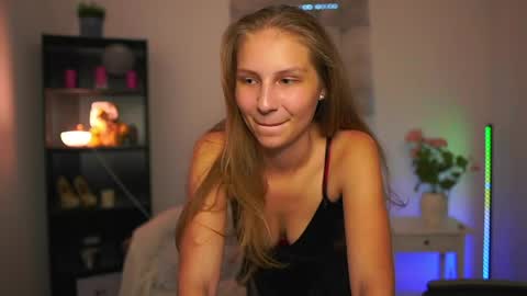 Snapshot of emmie_murray chatting on June 2026 01:32:02 PM Emmie online show from June 2026 01:32:02 PM