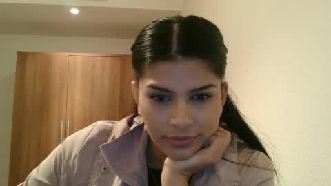 Snapshot of emmie_xxx chatting on December 2024 12:06:01 PM emmie online show from December 2024 12:06:01 PM