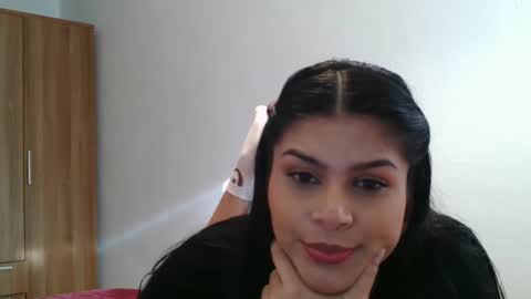 Snapshot of emmie_xxx chatting on December 2024 02:22:01 PM emmie online show from December 2024 02:22:01 PM