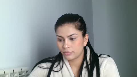 Snapshot of emmie_xxx chatting on December 2024 01:18:02 PM emmie online show from December 2024 01:18:02 PM