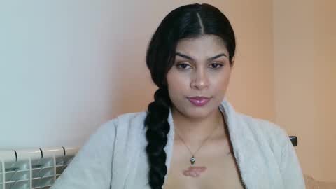 Snapshot of emmie_xxx chatting on January 2025 12:41:01 PM emmie online show from January 2025 12:41:01 PM