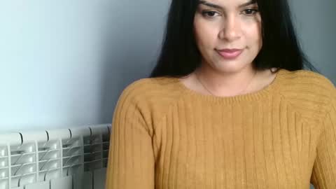 Snapshot of emmie_xxx chatting on January 2025 11:31:02 AM emmie online show from January 2025 11:31:02 AM