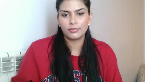 Snapshot of emmie_xxx chatting on January 2025 03:43:01 PM emmie online show from January 2025 03:43:01 PM