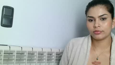 Snapshot of emmie_xxx chatting on January 2025 03:11:02 PM emmie online show from January 2025 03:11:02 PM