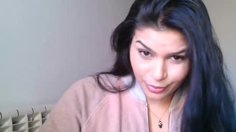 Snapshot of emmie_xxx chatting on February 2025 02:45:01 PM emmie online show from February 2025 02:45:01 PM