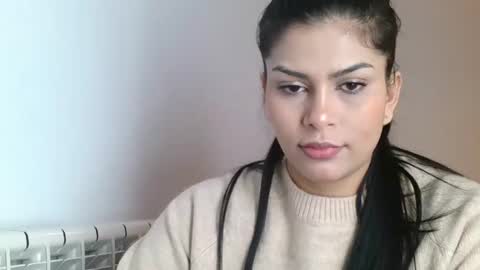 Snapshot of emmie_xxx chatting on February 2025 08:28:01 AM emmie online show from February 2025 08:28:01 AM