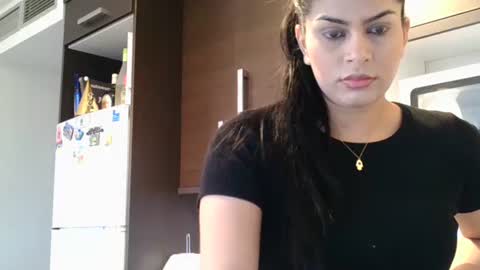 Snapshot of emmie_xxx chatting on February 2025 08:40:02 AM emmie online show from February 2025 08:40:02 AM