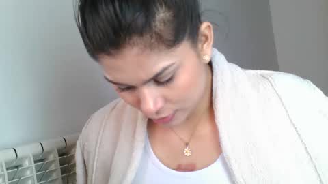 Snapshot of emmie_xxx chatting on February 2025 02:46:02 PM emmie online show from February 2025 02:46:02 PM