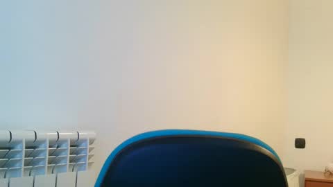 Snapshot of emmie_xxx chatting on September 2025 07:19:02 AM emmie online show from September 2025 07:19:02 AM