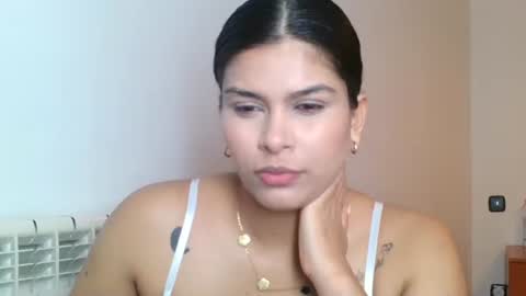 Snapshot of emmie_xxx chatting on September 2025 08:07:01 AM emmie online show from September 2025 08:07:01 AM