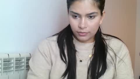 Snapshot of emmie_xxx chatting on September 2025 07:46:01 AM emmie online show from September 2025 07:46:01 AM
