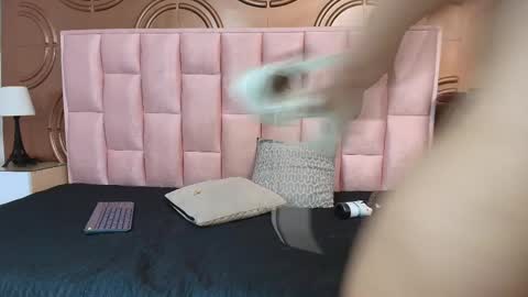 Emmily keller online show from March 2026 01:22:02 PM