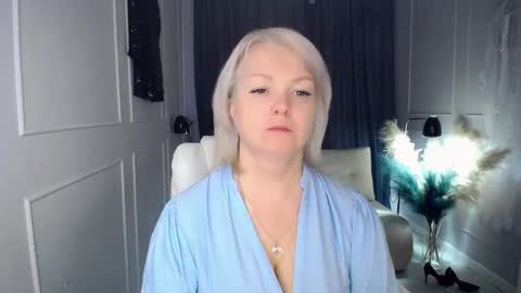 emmmam online show from October 2025 06:10:01 AM