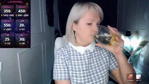 emmmam online show from February 2026 11:37:02 AM