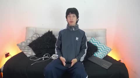 Snapshot of emmo_boy chatting on November 2025 12:53:01 PM SERGIO online show from November 2025 12:53:01 PM